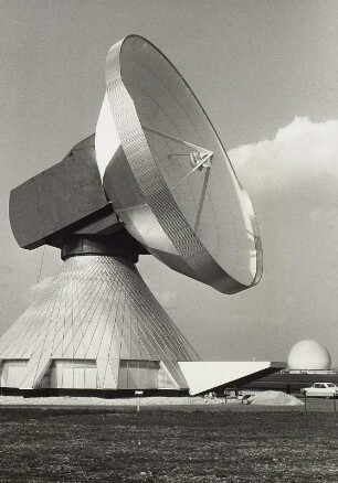 Siemens Antenne der Erdfunkstelle Raisting - Antennenanlage „Raisting II“