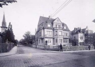 Weißer Hirsch (Dresden-Weißer Hirsch), Plattleite 56. Villa Südheim (um 1910). Eckansicht mit Villa Maria Josepha