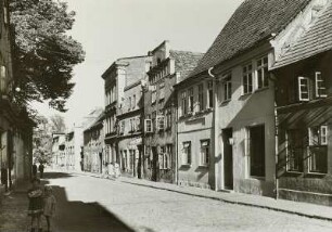 Güstrow. Hollstraße. Blick gegen Wohnhäuser