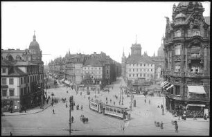 Dresden. Pirnaischer Platz mit Straßenbahn