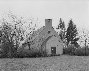 Forst, Johann-Sebastian-Bach-Kirche : Forst (Kreis Spree-Neiße). Johann-Sebastian-Bach-Kirche (1950, Otto Bartning). Ansicht von Nordwesten