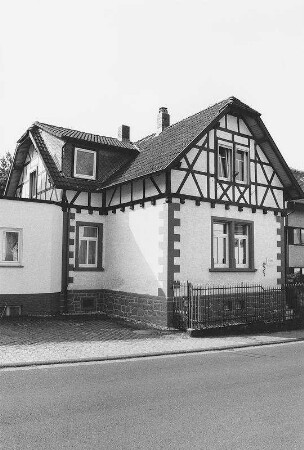 Wohnhaus; Gelnhausen, Karlstraße 8
