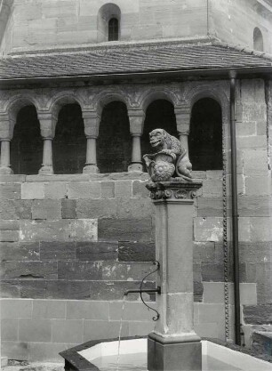 Brunnen in der Anlage der Comburg bei Schwäbisch-Hall