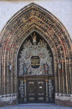 Stralsund - Kirchenpforte : Pforte der St. Nicolaikirche. Aufgenommen am 21. April 2011 in Stralsund
