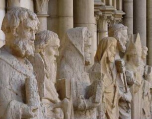 Frankreich. Haute Normandie. Seine Maritime. Rouen. Cathedrale Notre Dame. Gotik. Figuren im Chorumgang