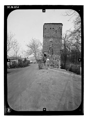 Prenzlau. Seilerturm (wohl E. 13. Jh.)