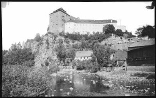 Petschau. Burg