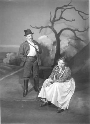 Rose Bernd. Drama von Gerhart Hauptmann. Staatsschauspiel Dresden, Neueinstudierung 14.10.1926 : Grethe Volckmar als Rose Bernd mit Friedrich Lindner als Christoph Flamm