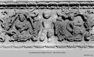 Porta dei Canonici : Ornamentiertes Gewände von Portal und Tympanon