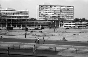 Berlin: Konfektionshaus am Zoo