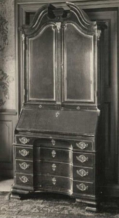 Schreibschrank, um 1730