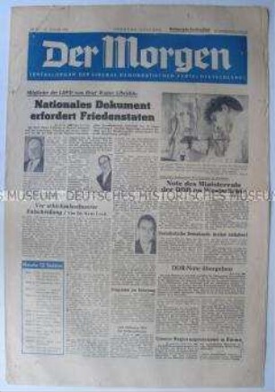 Sonntags-Ausgabe der Tageszeitung der LDPD "Der Morgen" u.a. zu den Friedensvorschlägen der DDR-Regierung