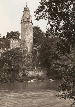 Erzgebirge. Burg Stein, Bergfried von Süden