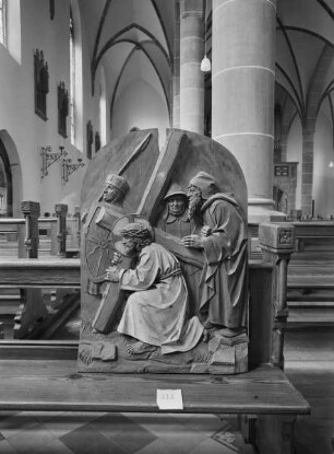 Christus nimmt das Kreuz auf seine Schultern