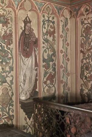 Ranken und Madonna