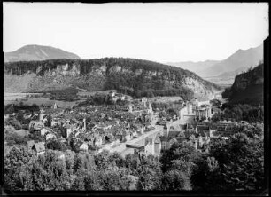 Österreich, Feldkirch. Stadtansicht mit Ill