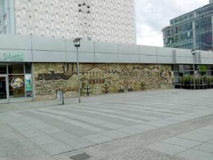 Dresden: Hotel Pullman (vormals Hotel Newa)