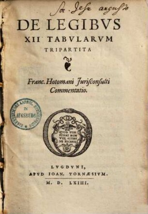 De legibus XII tabularum tripartita commentatio