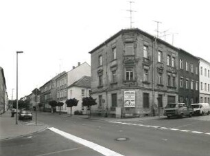 Wurzen, Walter-Rathenau-Straße 10. Wohnhaus mit Hofgebäude (1870/1880). Eckansicht mit Fassade Kantstraße