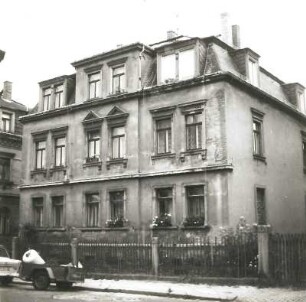 Dresden-Mickten, Homiliusstraße 7. Wohnhaus (um 1900). Straßenansicht von Norden