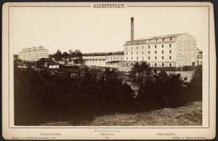Albertstadt. Proviantamt : Albertstadt. Proviantamt. Körnermagazin, Bäckerei, Mehlmagazin. Aus: Albertstadt. Sämmtliche Militärbauten in Dresden. 18 Photographien nach der Natur nebst Übersichtsplan. Verlag Adolf Gutbier, Dresden 1880, Blatt 10, Carte Cabinet. Verwalter: SLUB Dresden Hist.Sax.G.573 m
