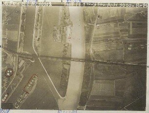 Eisenbahnbrücke östlich Regensburg (mit Einzeichnungen) (3400 m)