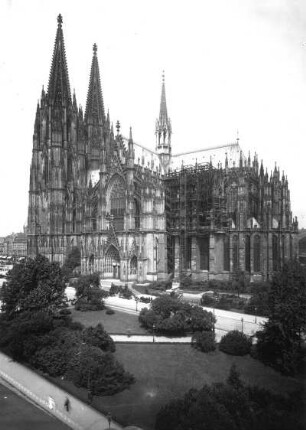 Köln, Dom : Köln. Dom von Südosten
