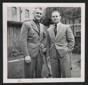 Carl Lohse und Erhard Hippold : Carl Lohse und Erhard Hippold. Fotografie, um 1940-1942. Dresden: SLUB Mscr.Dresd.App.2595,184