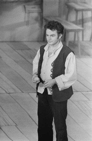 Szenenbilder aus "Zar und Zimmermann", komische Oper von Albert Lortzing. Deutsche Staatsoper Berlin, Premiere 21.03.1970 und Aufführung 24.03.1970