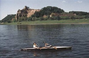 Blick auf die Elbe bei Meißen mit einem Faltboot