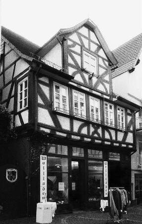 Wohnhaus, Fachwerk; Gelnhausen, Langgasse 21