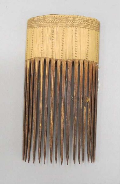 Comb