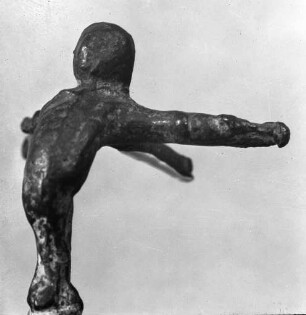 Gerätfuβ in Form einer menschlichen Figur, die in einem Tierfuß endet