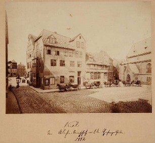 Kiel, der Klosterkirchhof mit der Hofapotheke
