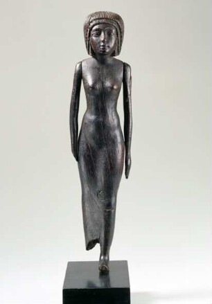Statuette einer Frau