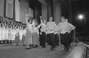 Kulturveranstaltung anlässlich des Internationalen Mädchentags : Tanzdarbietung
