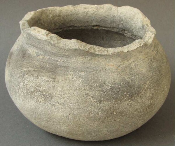 Clay vessel