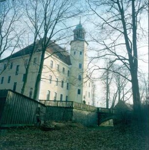 Schloss Langburkersdorf : Hohwald-Langburkersdorf. Schloss Langburkersdorf (1611; 1981-1991 Sanierung)