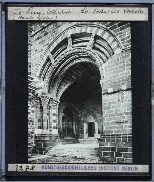 Le Puy-en-Velay, Kathedrale Notre Dame : Vorhalle Südost-Portal