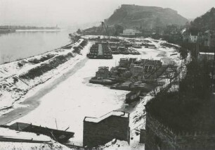 Vereister Hafen Ehrenbreitstein 1954/Rhein