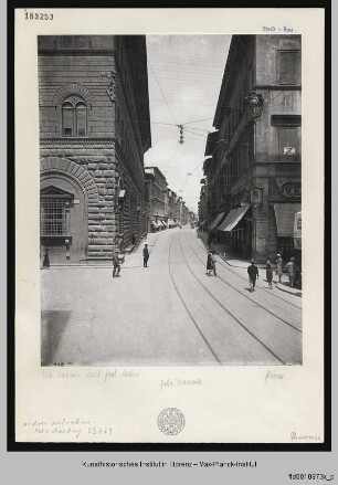 Via Cavour, Florenz