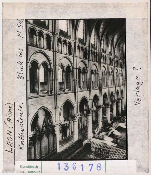 Laon: Kathedrale, Inneres, Blick ins Mittelschiff