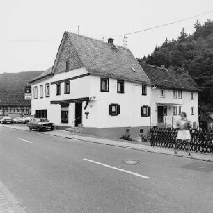 Gladbachklause; Schlangenbad, Marktstraße 25, Marktstraße 25a