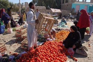 Luxor - Markttag : Markt im Dorf El Gourna, West-Bank bei Luxor, aufgenommen 2006