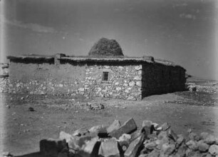 Wohnhaus : Kleines, Flaches Steinhaus in der Türkei.