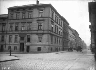Blick durch Wilhelmstraße nach Westen und auf Teil der Sophienstraße