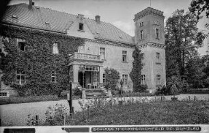 Kraśnik Dolny (Nieder-Schönfeld). Schloss (2. H. 17. Jh., 19. Jh.). Gartenseite mit Turm
