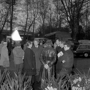 CDU: Verkehrsplanung: Besichtigung des Wochenmarktes: Bürgerworthalter Gerhard