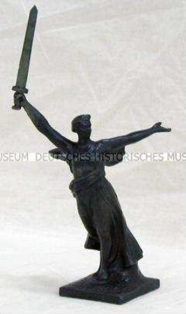 Tischzier der Mutter-Heimat-Statue von Jewgeni Wutschetitsch in Wolgograd