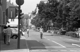 Sperrung der Erbprinzenstraße zwischen Herrenstraße und Ritterstraße für den Autoverkehr zwecks Schaffung einer Ost-West-Achse für Fahrradfahrer